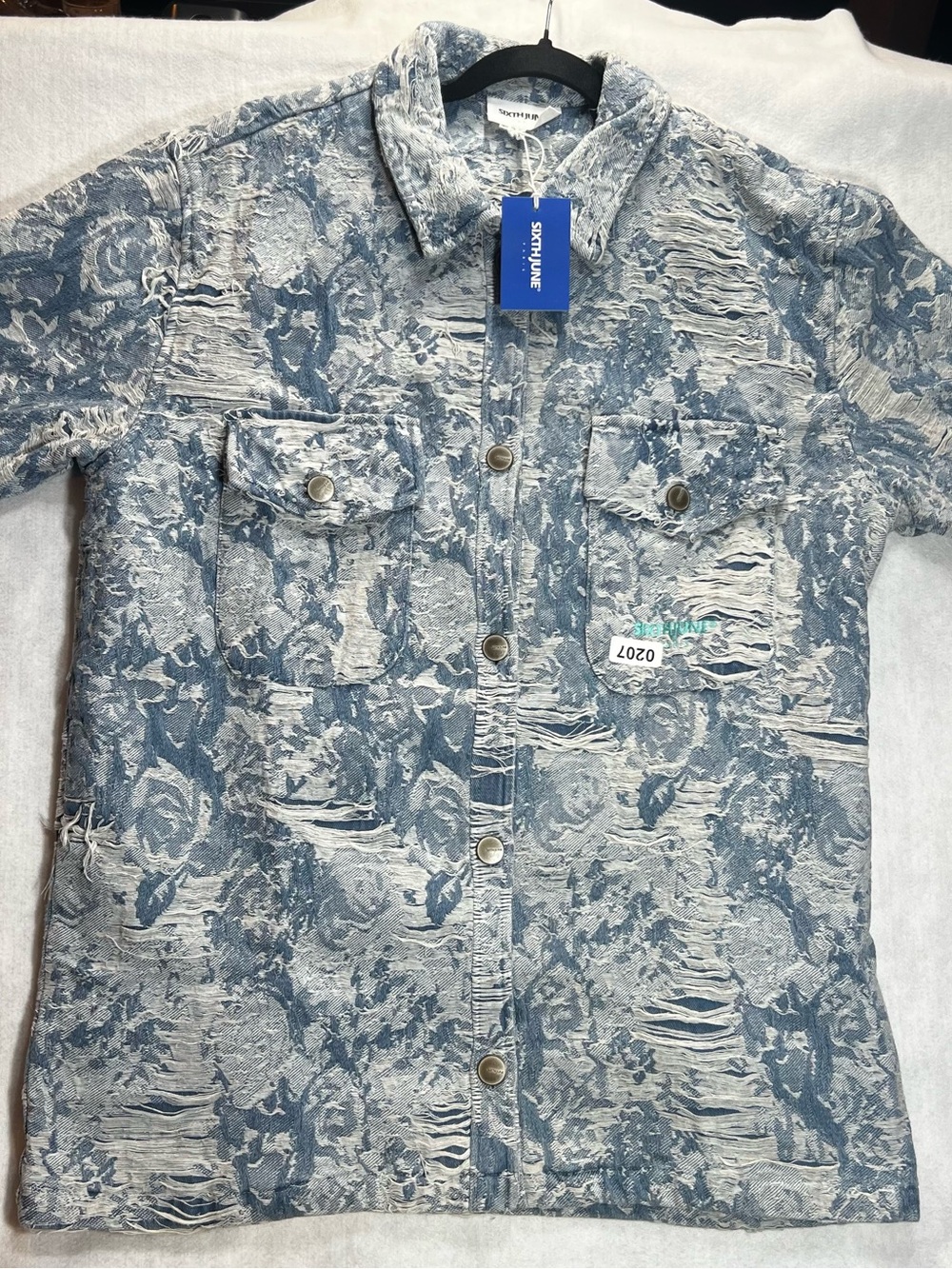 Sixth June Distressed Denim Shirt Jacket Men’s XL Blue Floral NWT MSRP $180